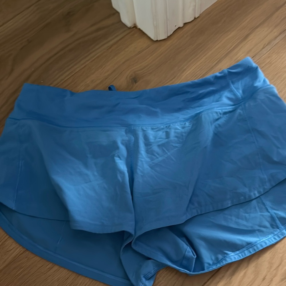 LULULEMON SPEEDP UP SHORT BLUE NILE SIZE 6,2.5 INCH